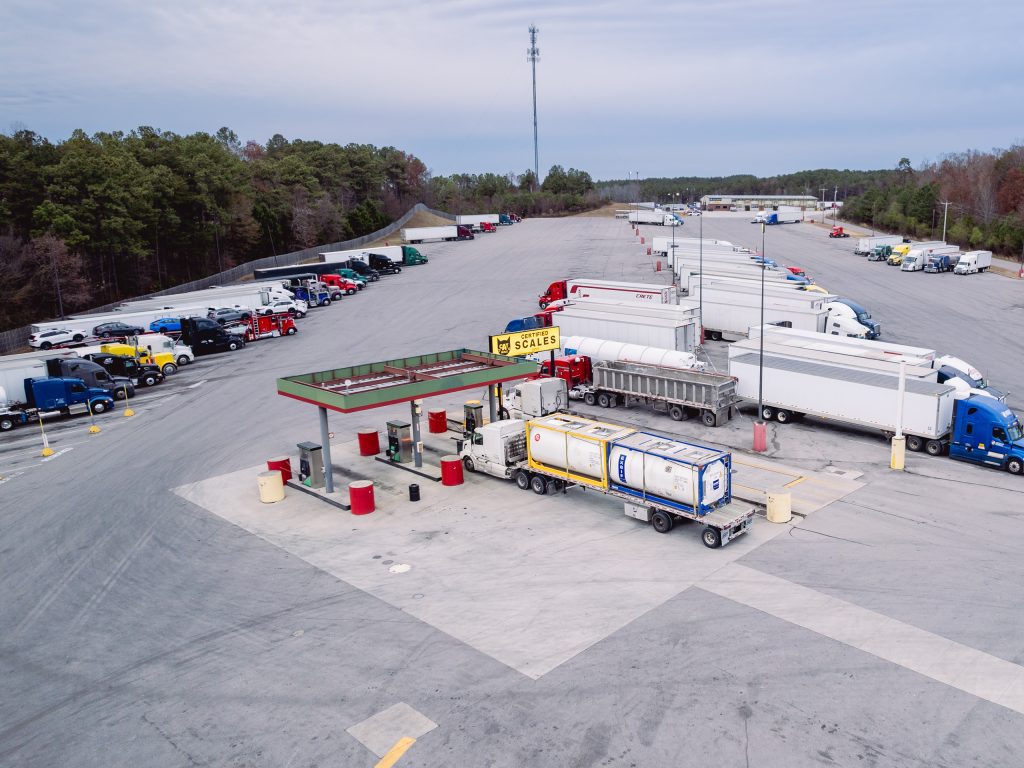 PM Truck Parking Easy Access